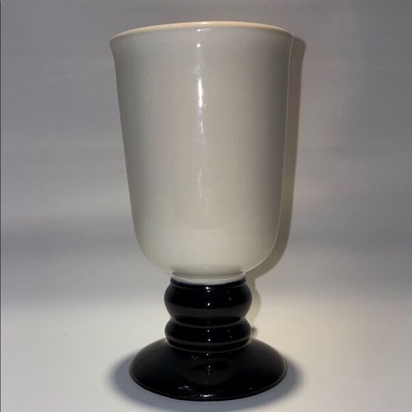Modern Cream and Black Dining Mugs - Picture 2 of 7
